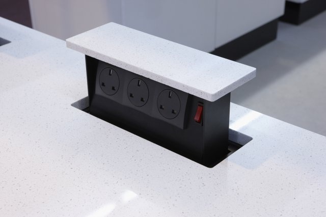 Photo of Pop Up Outlet White