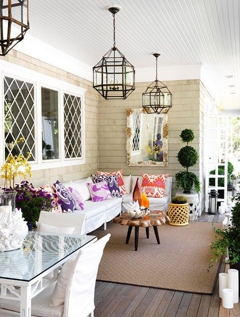 Chandeliers on Porch Picture