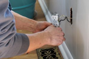 electrician in Parkville, MO