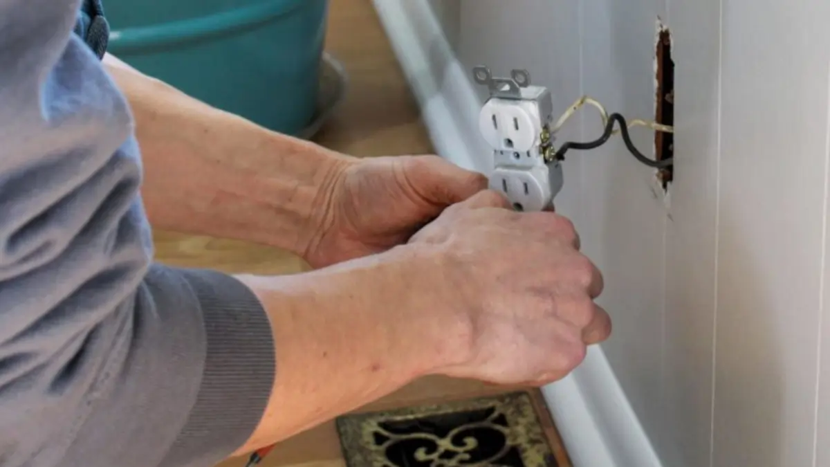 Jeremy Electrical 2026 April Outlet Replacement